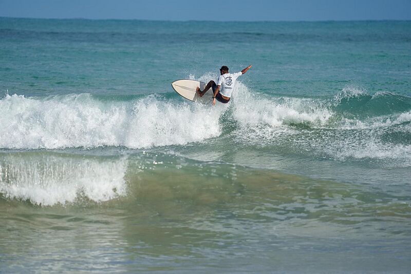 Surfista yriel sevastian