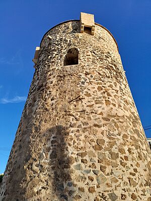 Archivo:Torre de Benagalbón