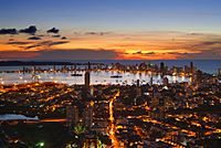 Archivo:Atardecer en Cartagena de Indias desde La Popa.