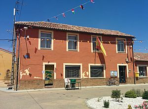 Archivo:Ayuntamiento de Villamuera de la Cueza
