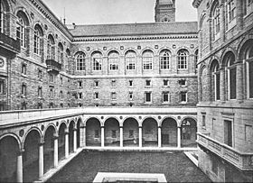 Archivo:Boston Public Library courtyard2