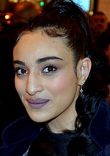 Camelia Jordana Globes de cristal 2018.jpg