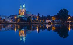 Catedral de Gniezno, Gniezno, Polonia, 2014-09-20, DD 40-42 HDR.jpg