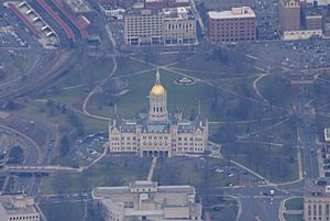 Archivo:Connecticut State Capitol, aerial view