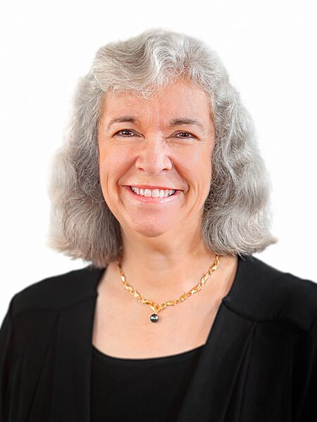 Debra Elmegreen (KH9A8887-180831-CC)