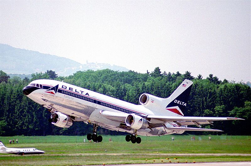 Delta Air Lines L1011 TriStar 500; N759DA@ZRH;25.05.1995 (5120664942)