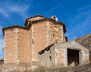 Archivo:Ermita de San Roque, Villafeliche, Zaragoza, España, 2014-01-08, DD 16