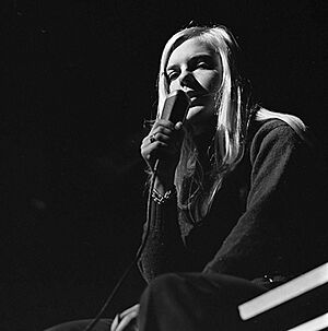 Archivo:Fenklup1968FranceGall1