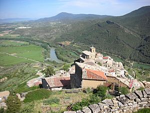 Archivo:Gallipienzo y el rio Aragón