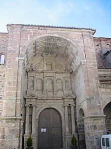 Archivo:Iglesia de los Apóstoles San Simón y San Judas de Alcalá de la Selva - portada