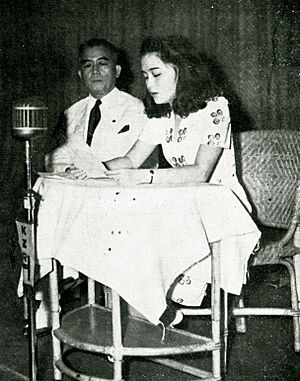 Archivo:Jorge B. Vargas and his daughter