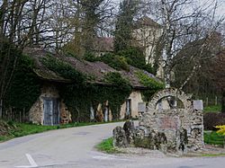 Marrault - Monument Pasteur.JPG