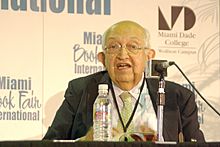 Mendoza, Plinio Apuleyo.jpg