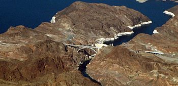 Archivo:New bridge at Hoover Dam