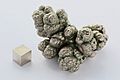 Nickel electrolytic and 1cm3 cube
