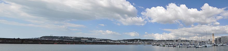 Archivo:Panoramic of Le Havre and Sainte-Adresse (France)