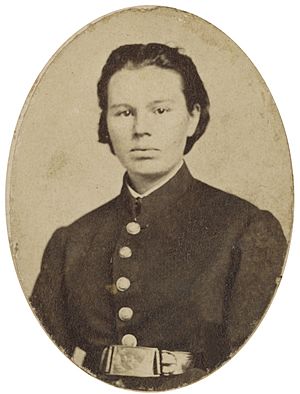 Archivo:Portrait of Frances Hook in military uniform