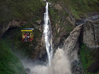 Tarabita - Cascada de Agoyán.JPG