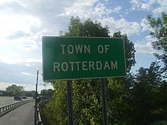 Town of Rotterdam sign on NY 5W.jpg