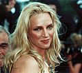 Archivo:Uma Thurman - Cannes 2000
