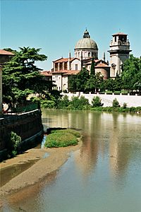 Archivo:Adige Verona