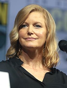 Anna Gunn by Gage Skidmore 3.jpg