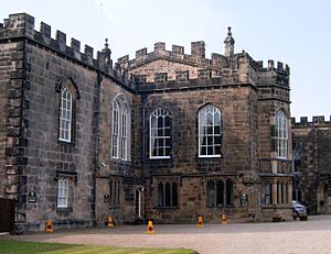 Archivo:Auckland Castle Crop