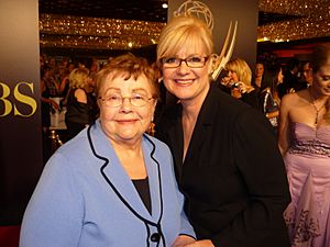 Archivo:Bonnie and Alice Hunt at 2010 Daytime Emmy Awards
