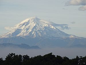 Archivo:Citlaltepetl-Pico de Orizaba after Fresh Snowfall - From Xalapa - Veracruz - Mexico - 01 (16108954181)