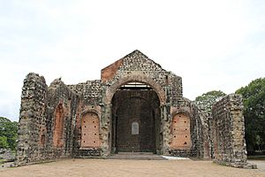 Archivo:Convento de las Monjas de la Concepción en Panamá Viejo