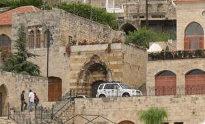 Archivo:Deirsynagogue