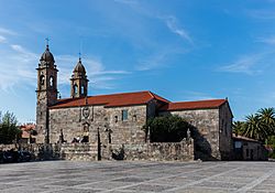Archivo:Iglesia de San Benito, Cambados, Pontevedra, España, 2015-09-23, DD 20