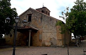 Archivo:Iglesia de san Vicente Martil de Hontoria entrada
