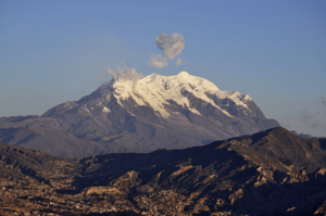 Archivo:Illimani La Paz