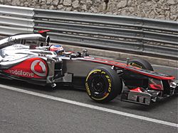 Archivo:Jenson Button at 2012 Monaco Grand Prix