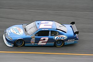 Archivo:Kurt Busch 2008 Miller Lite Dodge Charger