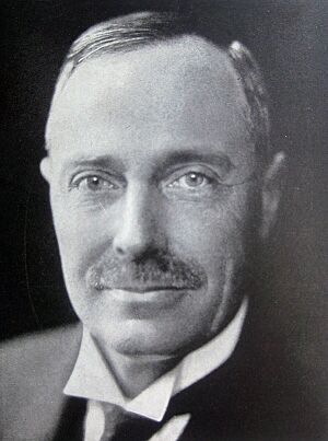 Archivo:Louis Laybourne Smith 1929