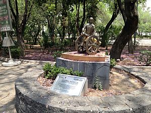 Archivo:Monumento a la última acción de armas de la Independencia de México
