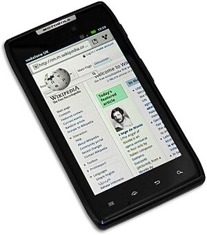Archivo:Motorola RAZR XT910