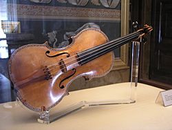 Archivo:PalacioReal Stradivarius1