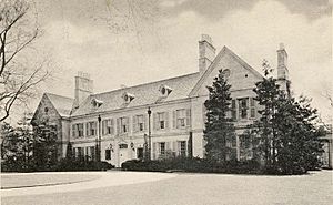 Archivo:Poplar Hill 1