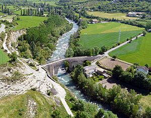 Archivo:Puente San Miguel de Jaca