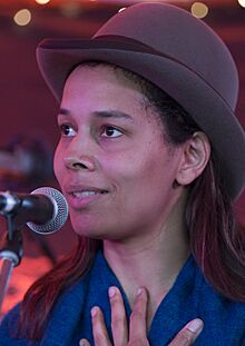 Rhiannon Giddens, 2016 (cropped).jpg