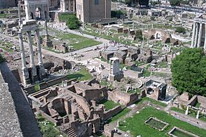Archivo:Rome, Italy, Ancient Roman Forum (Forum Romanum)