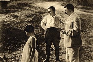 Archivo:Sergei Kirov and Joseph Stalin, 1934
