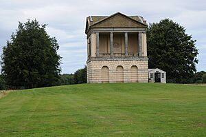 Archivo:The Water Tower, Houghton Park (geograph 4621820)