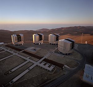 Archivo:Very Large Telescope Array.aerial view