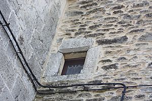 Archivo:Casa carruesco ventana