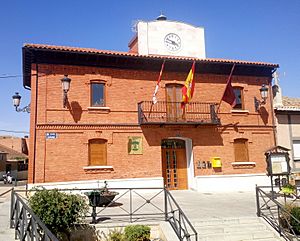 Archivo:Casa consistorial de Villalobón