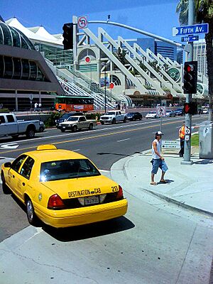 Archivo:Centro de Convenciones de San Diego